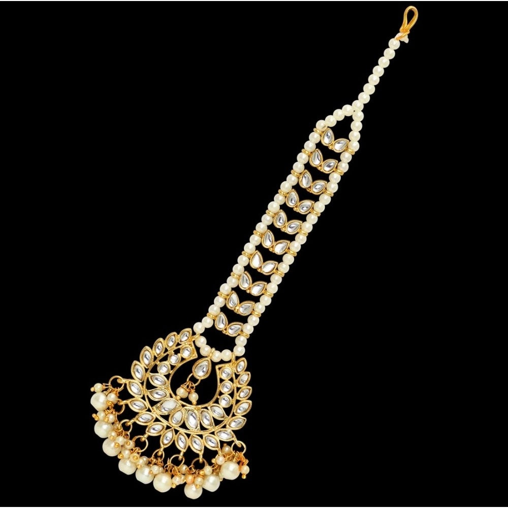 Clasymist Women's White Color Imitation Pearl &amp; Kundan Maang Tikka